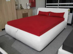 Barbados 200 ágykeret